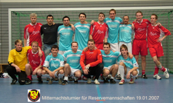 Siegerbild - TV Lindach (blau) und der FC Spraitbach